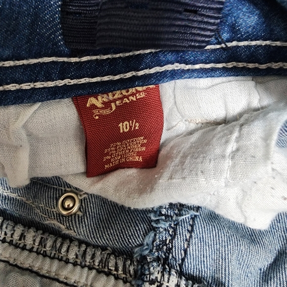 Arizona Bermuda Jean Shorts - Picture 5 of 5